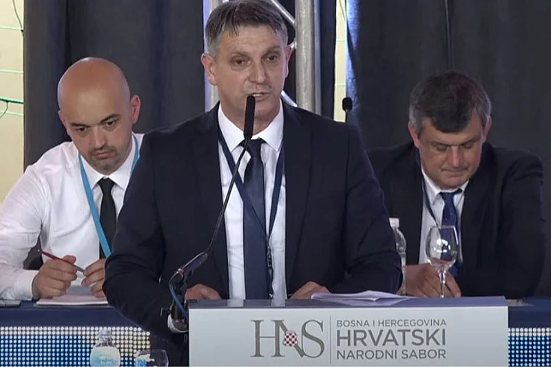 Na benzinskoj pumpi napadnut Pero Previšić: "Spominjali su mi Čovića i prijetili"